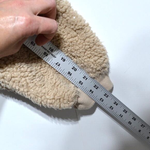 Gilly Hicks Hollister Tan Sherpa Cropped Hoodie Size Small Pants Size XS - Picture 8 of 16